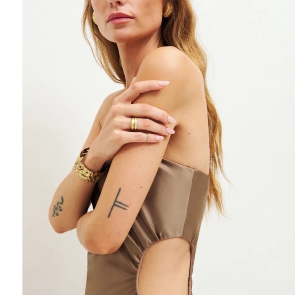 Reformation Square Neck Strapless Satin Gold Maxi Gown/Dress  Sz Medium - Picture 3 of 13